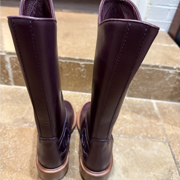 CHANEL Tan Leather Footwear main image 12